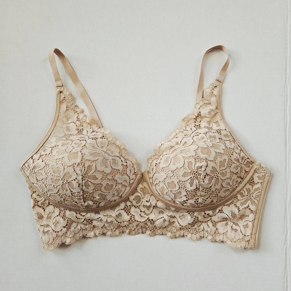 Maidenform Women's Lace Bra 36B Wireless Bralette Nude Back Closure Multi-Way